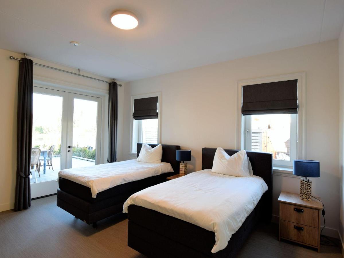 Luxurious Villa With Private Garden In Kaag Exteriör bild